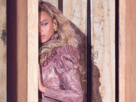 Beyonce chwali się ciążowym brzuchem